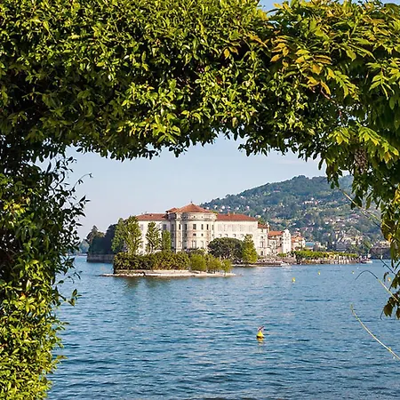 Dimore Della Cisterna ستريزا